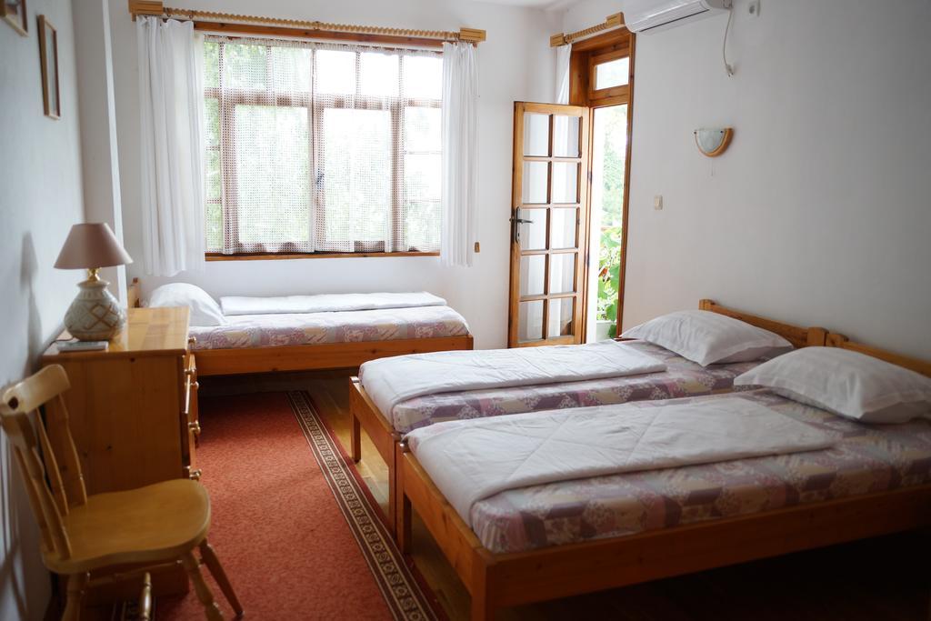 Guest House Barbov Obzor Extérieur photo